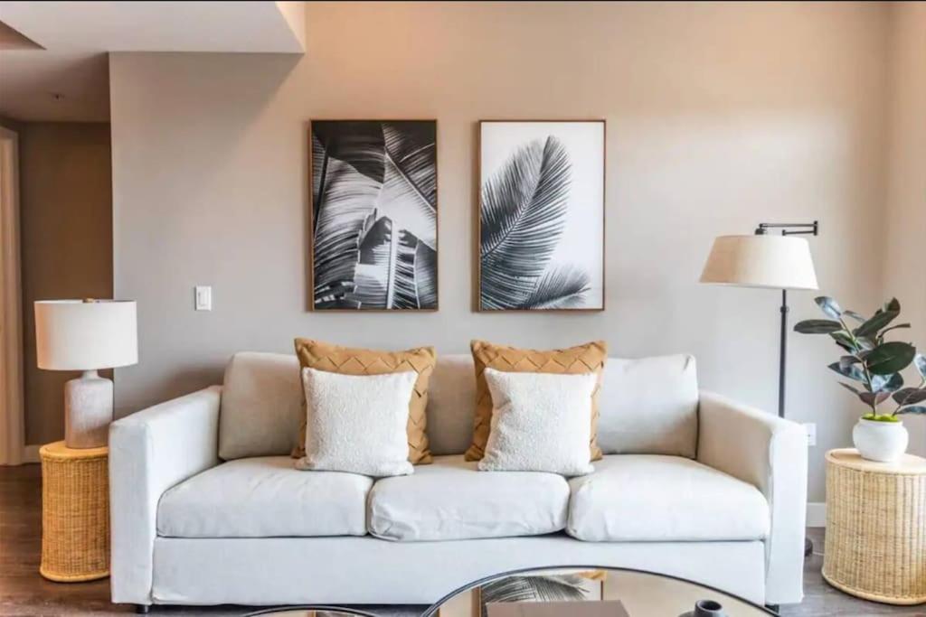 Comfortable & Spacious 2Bdr - 2Bth For 4 Guests In Hollywood Los Angeles Exterior foto