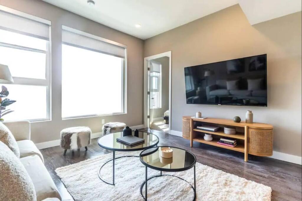 Comfortable & Spacious 2Bdr - 2Bth For 4 Guests In Hollywood Los Angeles Exterior foto